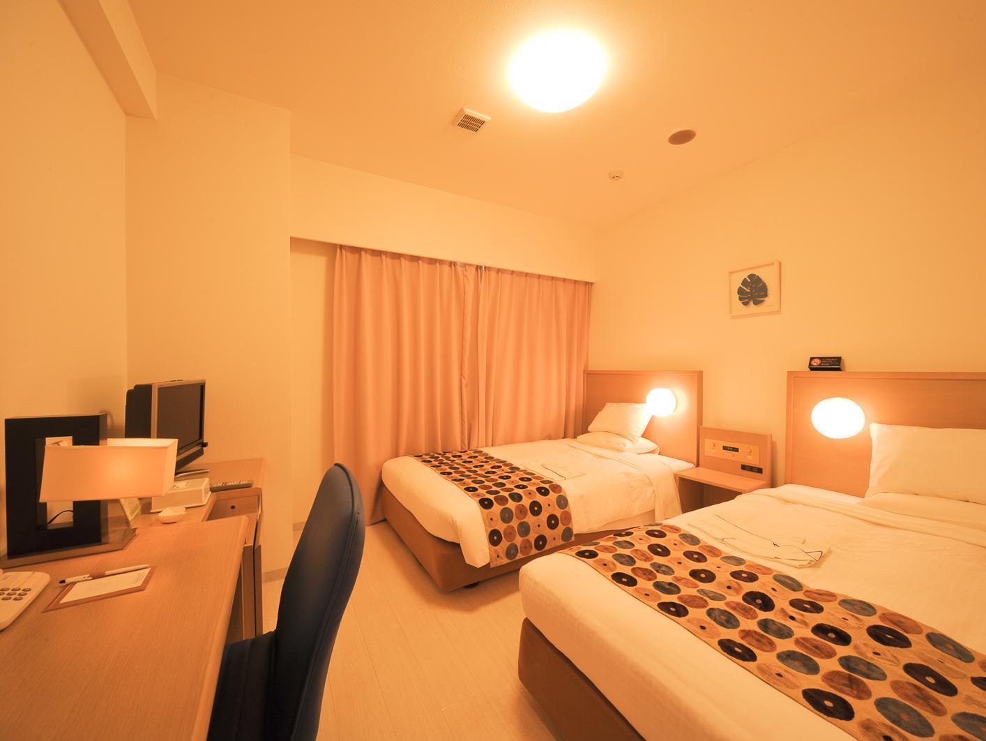 Smile Hotel Okinawa Naha Exterior foto